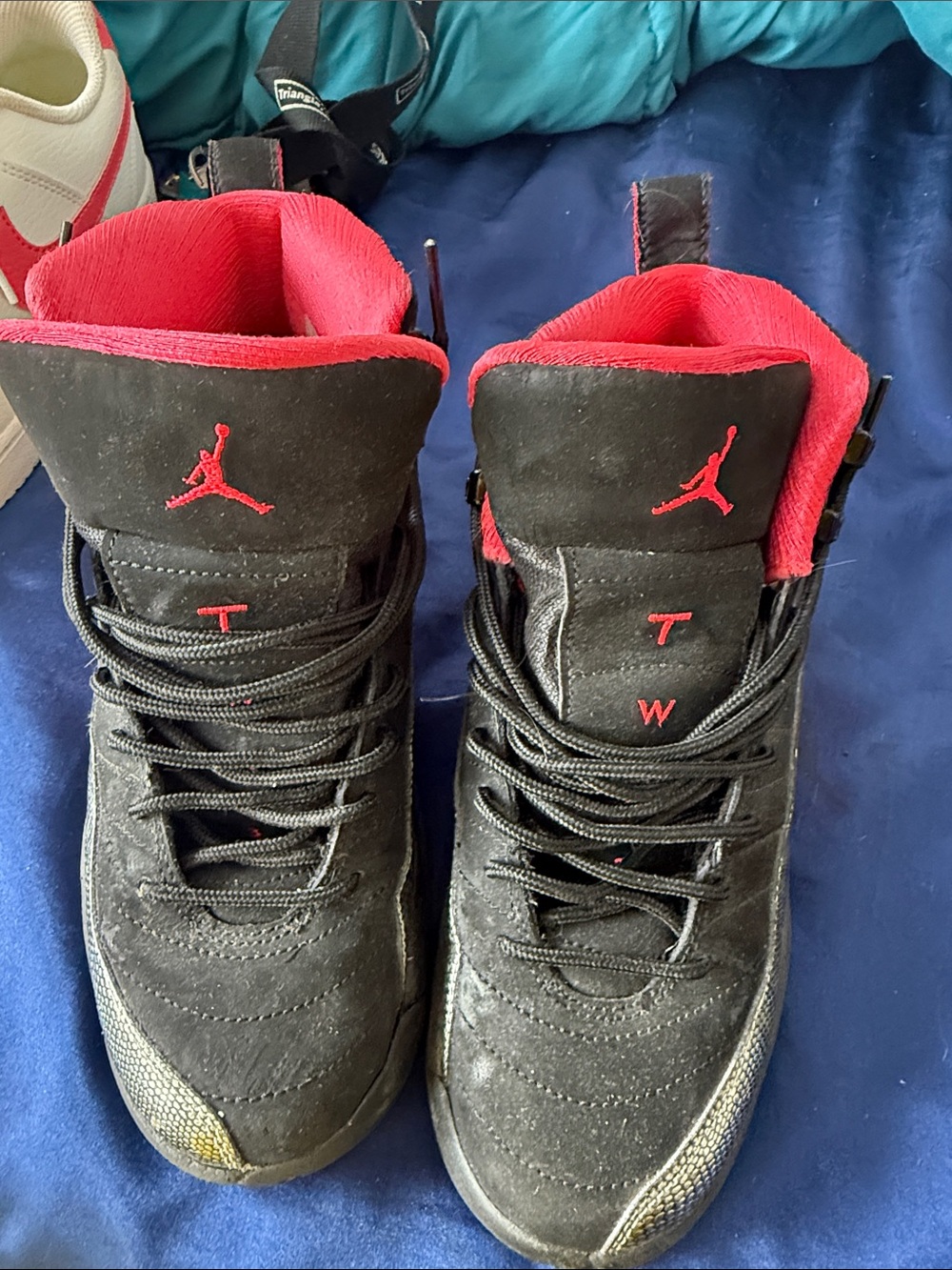 Nike Black and Red High-Top Basketball Sneakers
